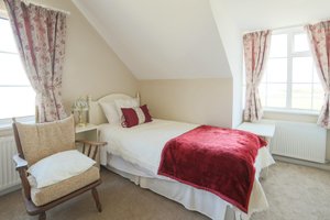 Room & Suite