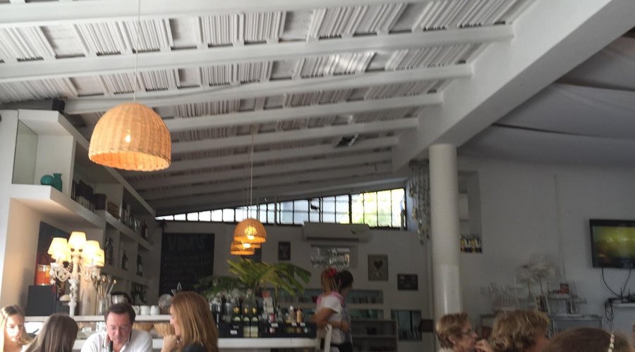 Bruna Deli& Resto del Bajo