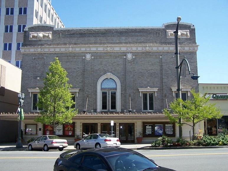 The Historic Everett Theatre image