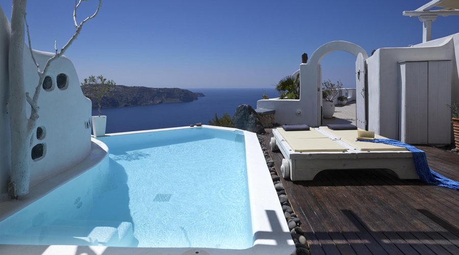 Pool Suite