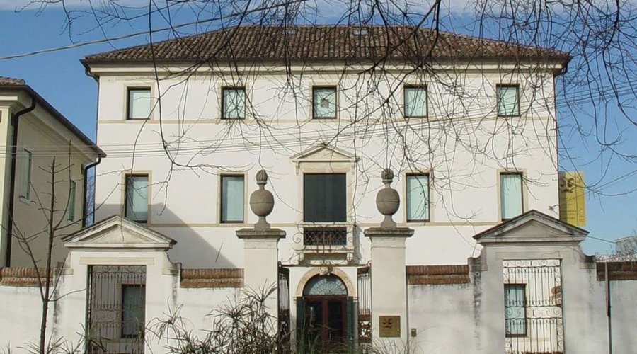 Museo Internazionale  della  Maschera  Amleto  e  Donato  Sartori