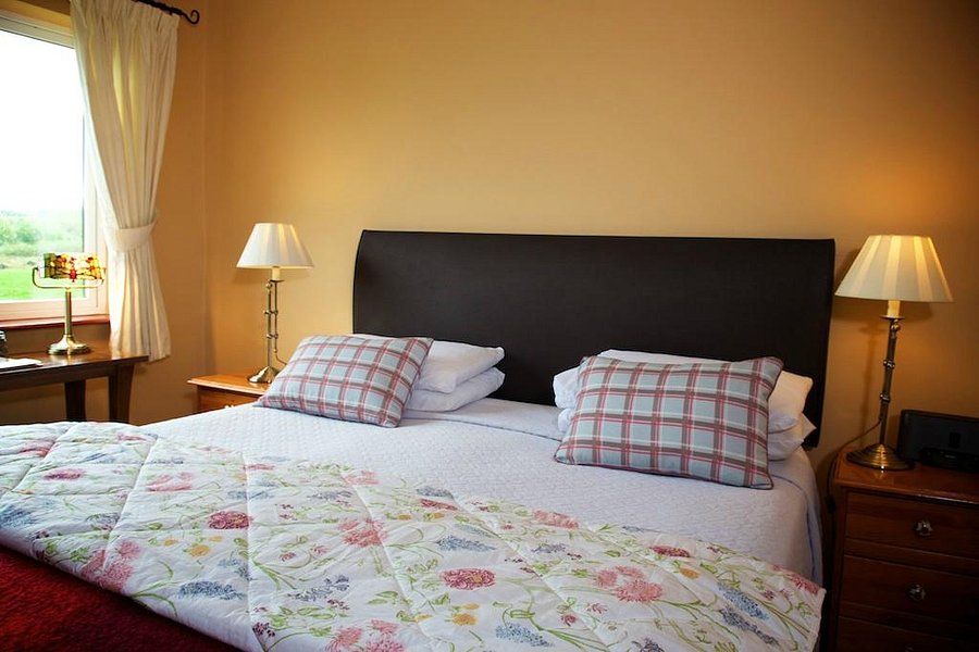 Bed and Breakfast accommodation. B&B accommodation. Guest accommodation at tau.