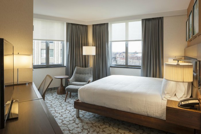 Hotels in Long Island City, NY - Find Hotels - Hilton