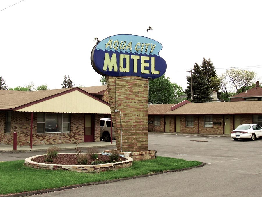 Hotels In Minneapolis That Rent To 18 Year Olds AQUA CITY MOTEL - Prices & Reviews (Minneapolis, MN) - Tripadvisor