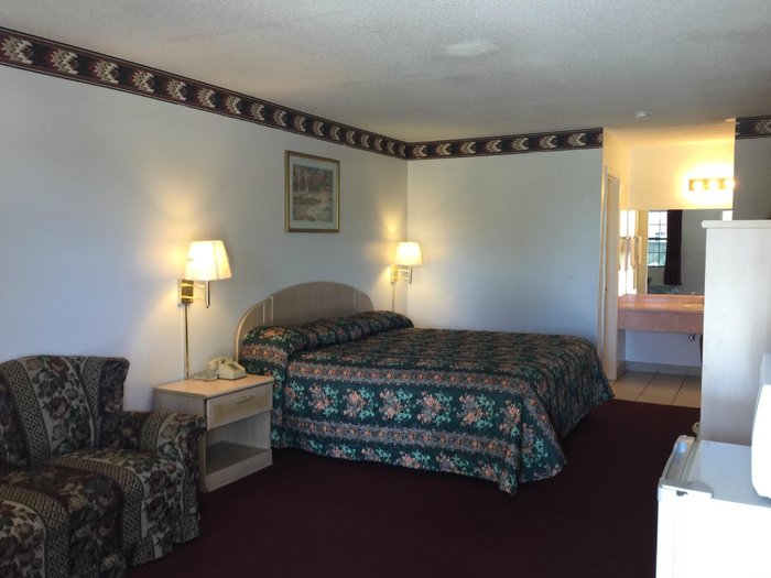 AMERICAN INN - Hotel Reviews, Photos (Metter, GA) - Tripadvisor