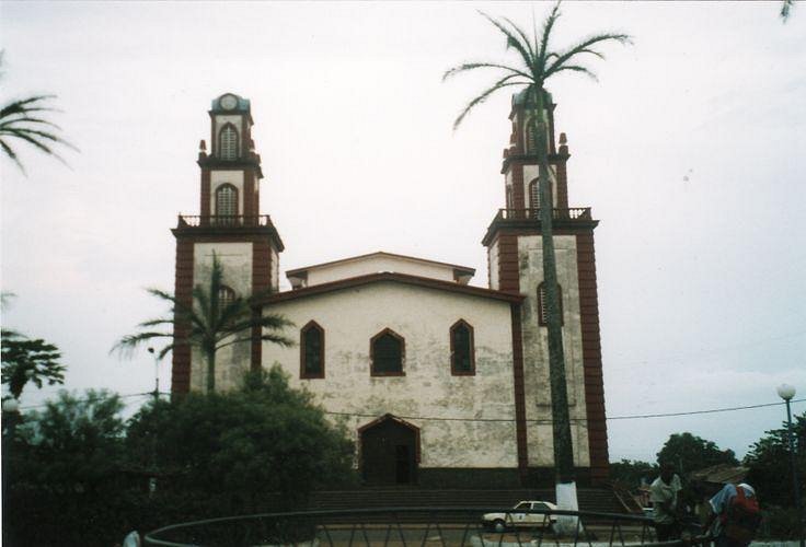 Iglesia de San Fernando, Malabo Iglesia de San Fernando, Malabo