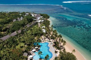 Pool & Beach