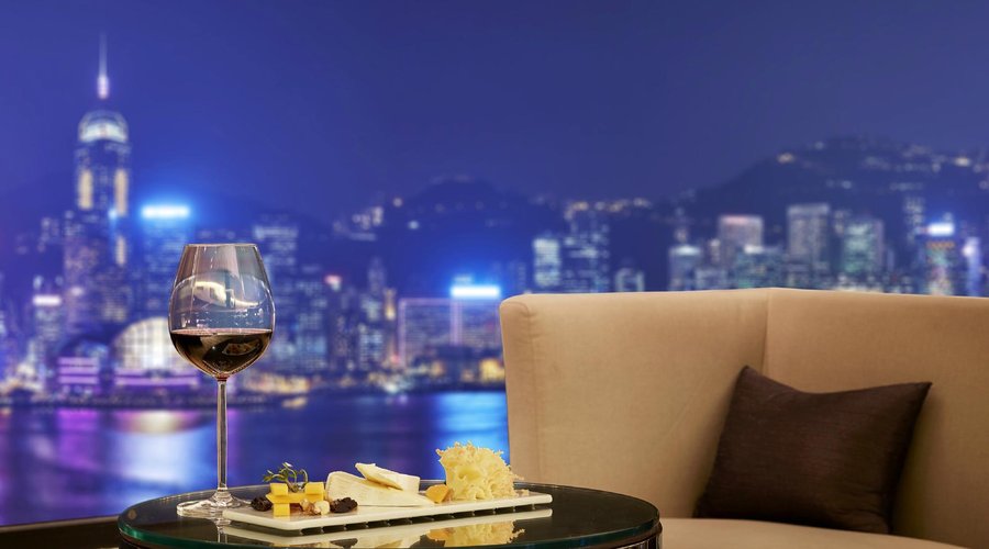 Towers Lounge - Evening Cocktail for Towers Guests