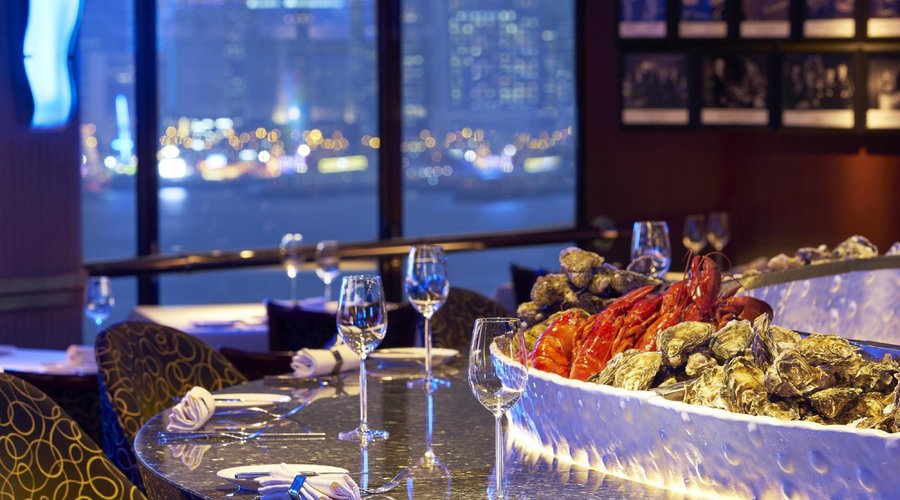 Oyster & Wine Bar with Victoria Harbour View