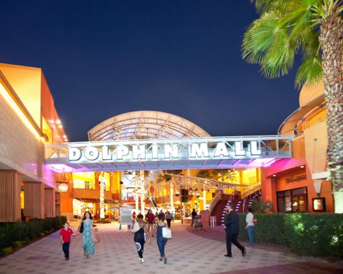 The 10 best shopping malls in Miami - urtrips