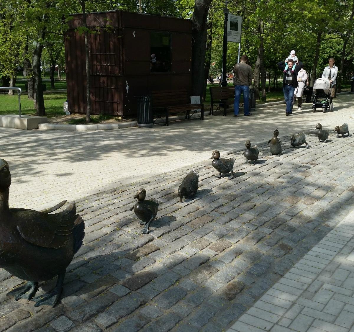 Скульптура Дайте дорогу утятам, Москва: лучшие советы перед посещением -  Tripadvisor