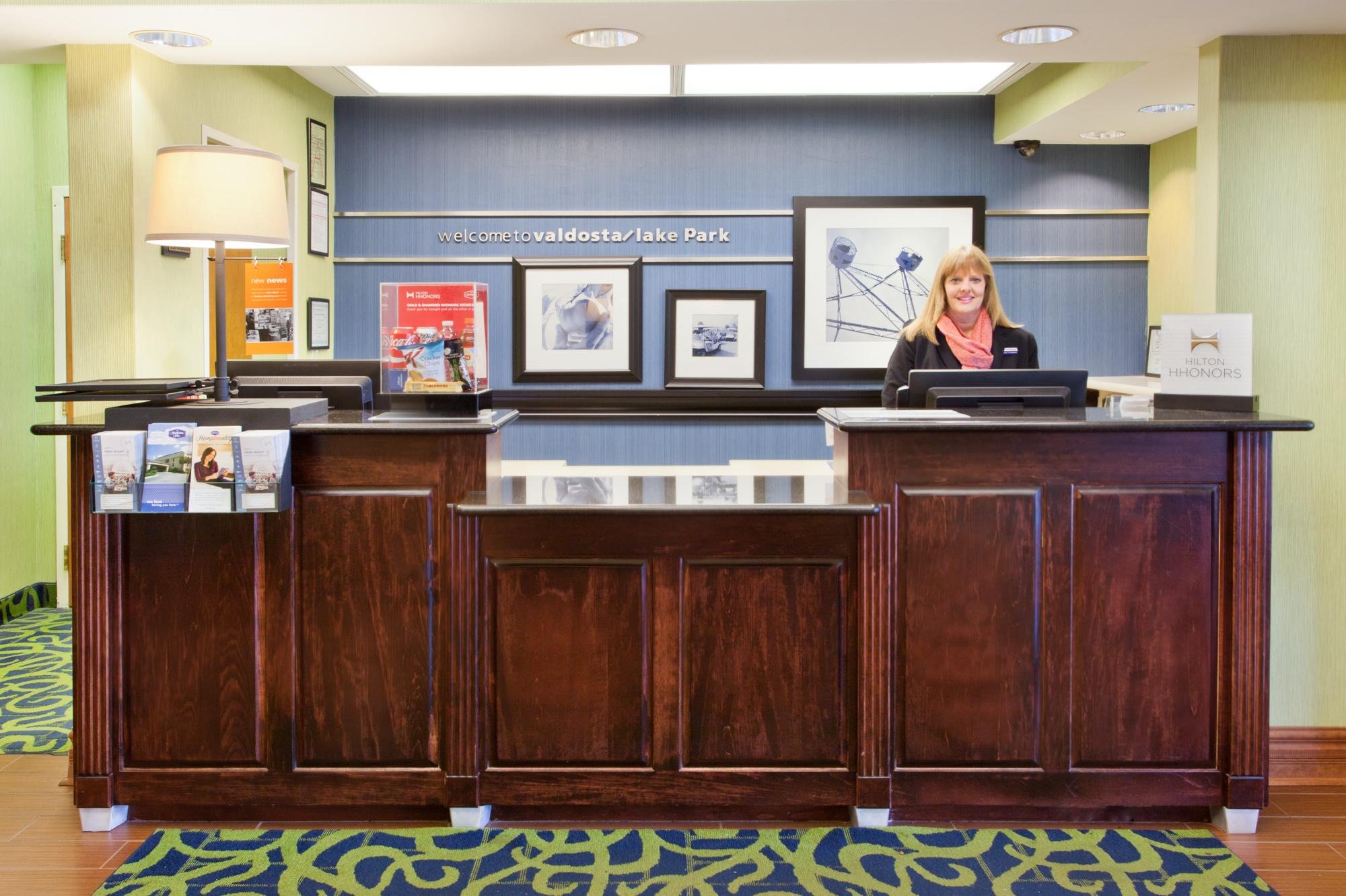 Hampton Inn Valdosta Lake Park Area - Hotel Reviews & Price Comparison 