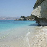 Mirror beach ( Plazhi i pasqyrave )