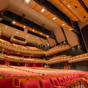 MEYER THEATRE (Green Bay) - All You Need to Know BEFORE You Go