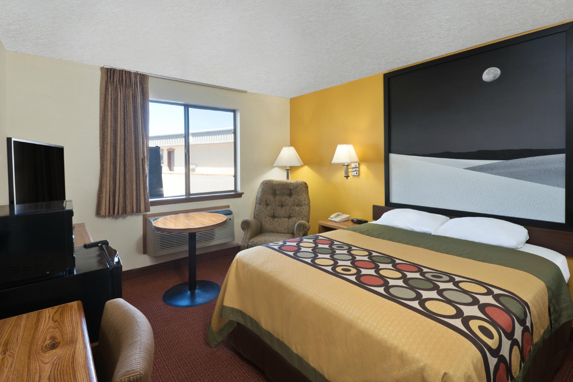 Super 8 By Wyndham Alamogordo Rooms Pictures Reviews Tripadvisor   Super 8 Alamogordo 