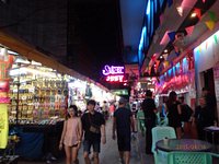 Sukhumvit Street Market in Bangkok - Night Market in Nana – Go Guides
