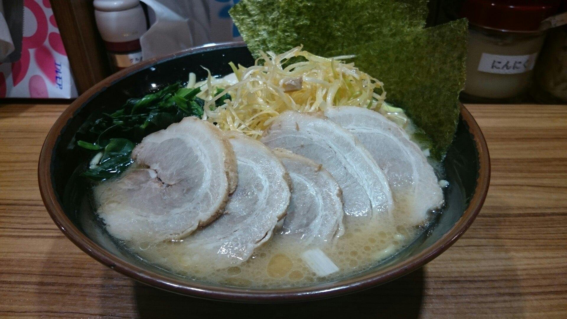 横浜家系ラーメン 壱角屋 八重洲店 の口コミ31件 - トリップアドバイザー