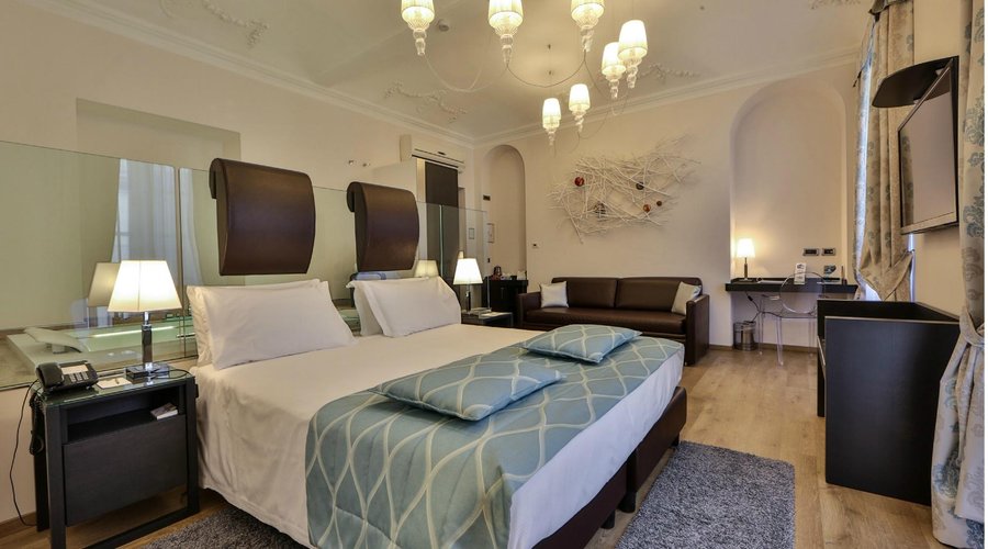 Camera Junior Suite