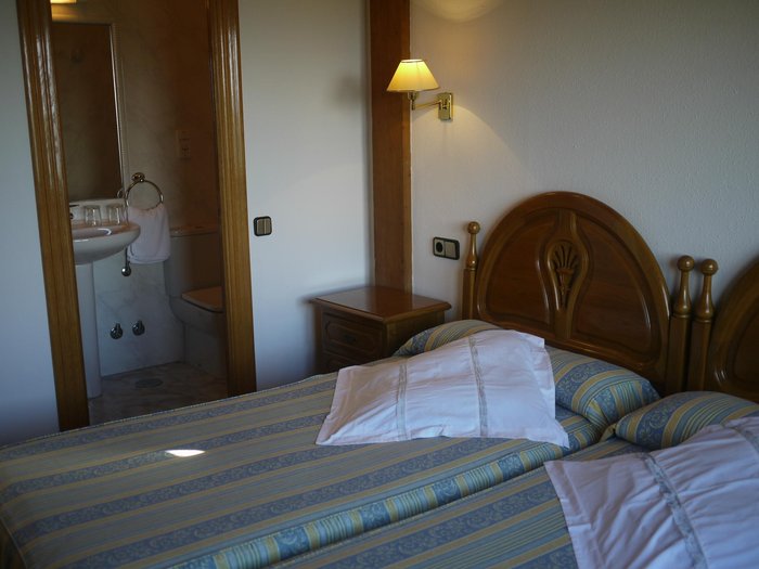 Hostal Carlos III Rooms: Pictures & Reviews - Tripadvisor