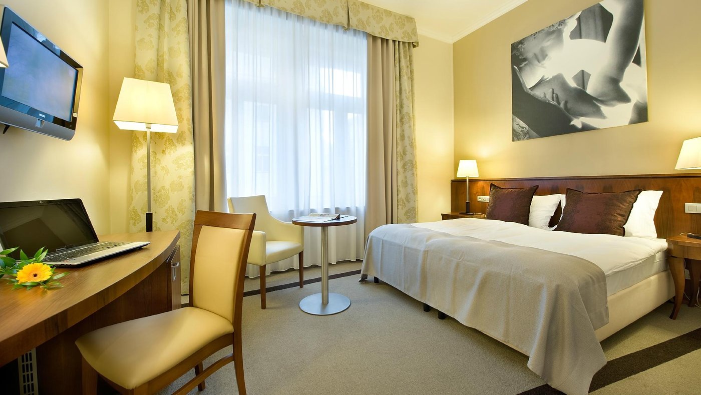 hotel sovereign prague booking