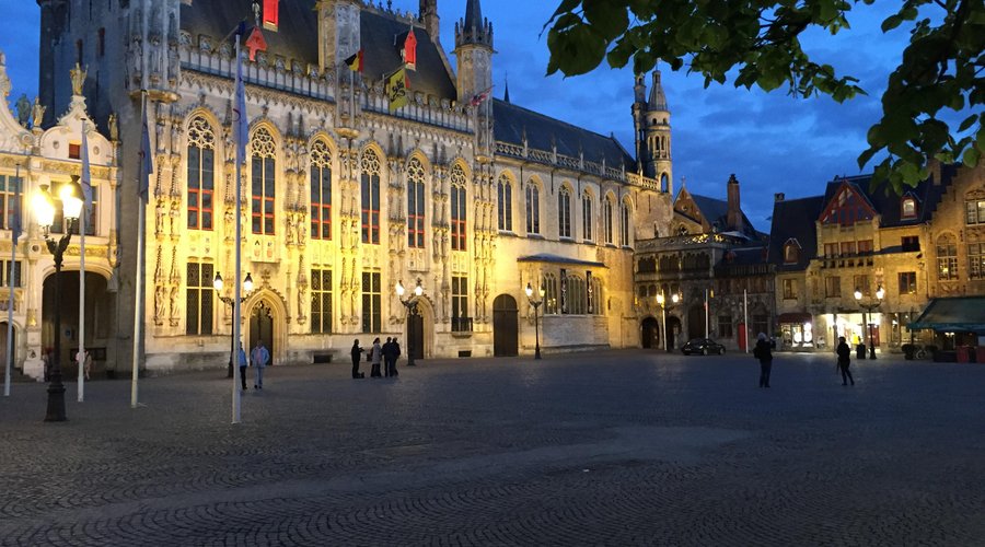 Burg Square