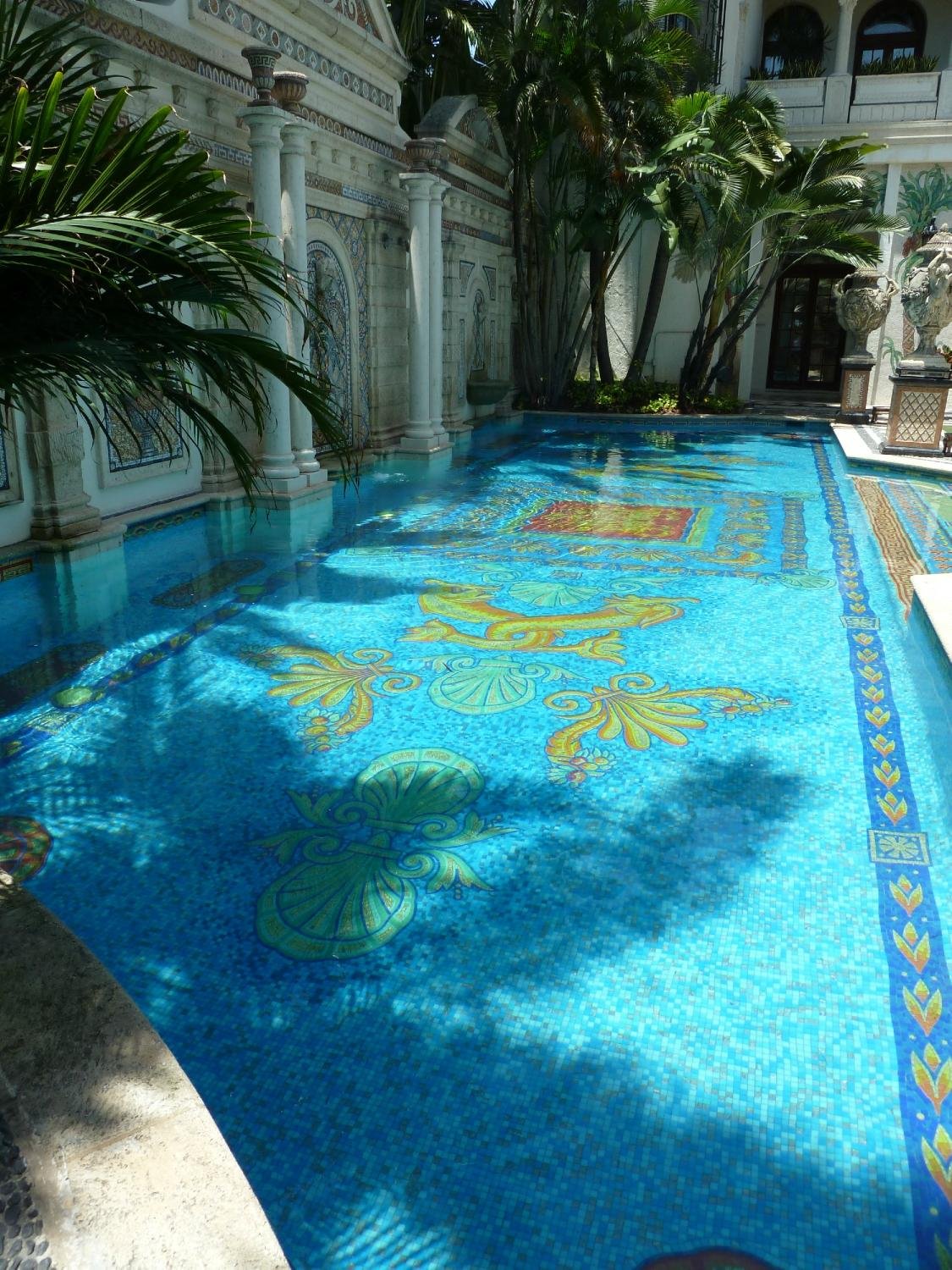 versace piscina