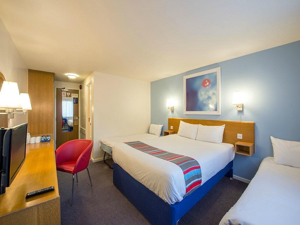 Travelodge Birmingham Hilton Park M6 Southbound - 1