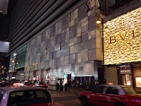 Canton Road - Hong Kong's Luxury Shopping Street! - EatandTravelWithUs