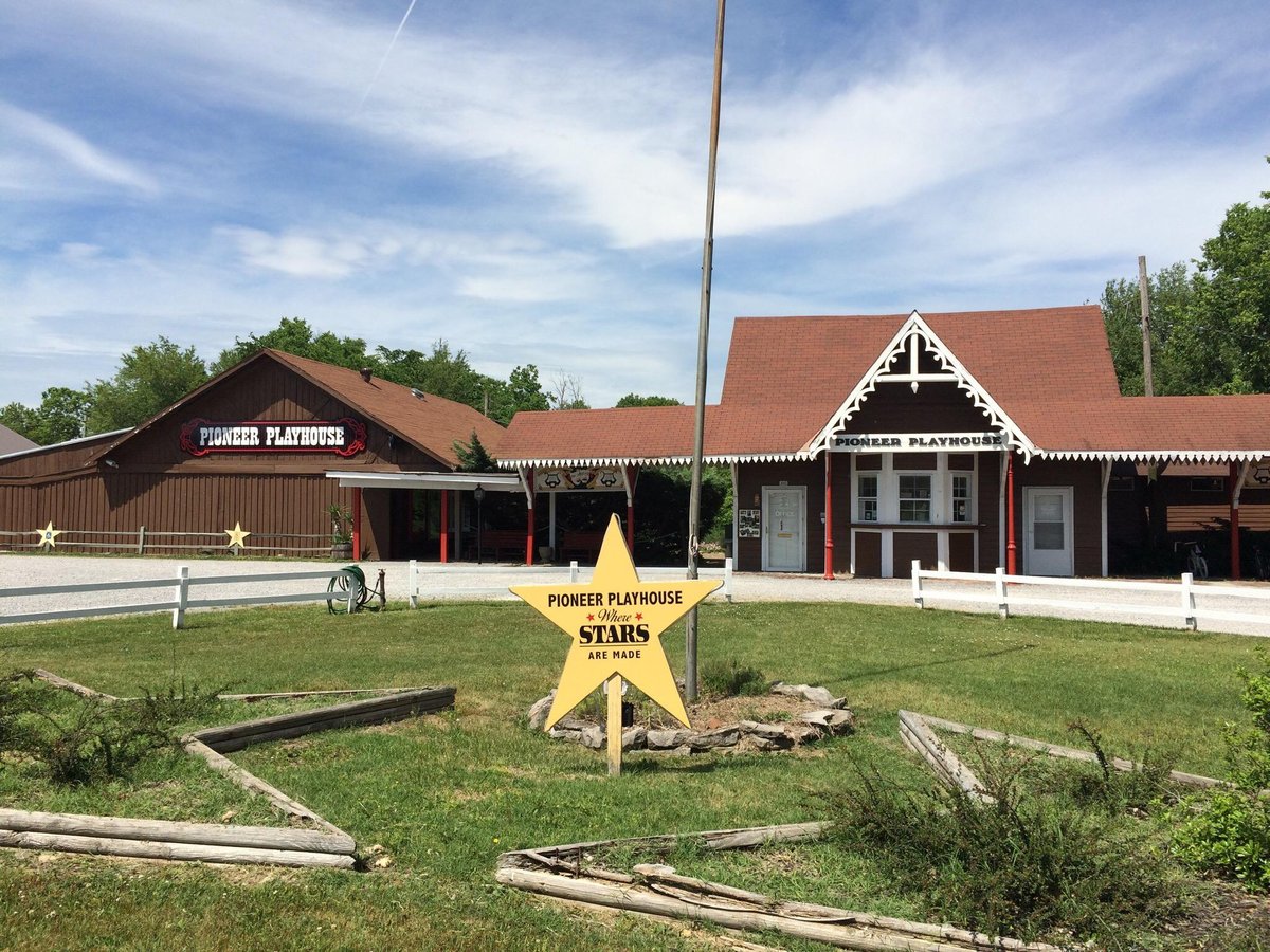 Theatre Under the Stars – Pioneer Playhouse