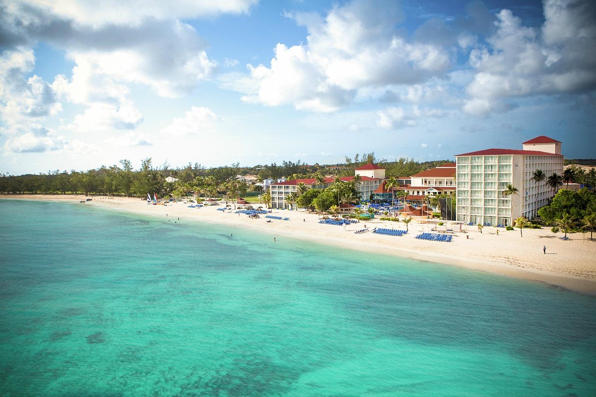 Breezes Resort &amp; Spa Bahamas, hotel em Nassau