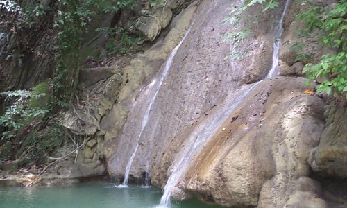 Sapsapon Falls
