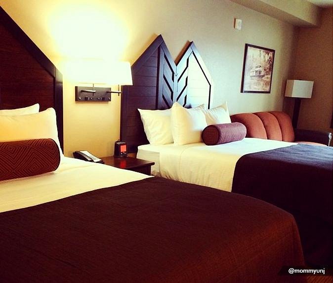 Poconos Condos 3 Bedroom Condo Handicap Camelback Resort