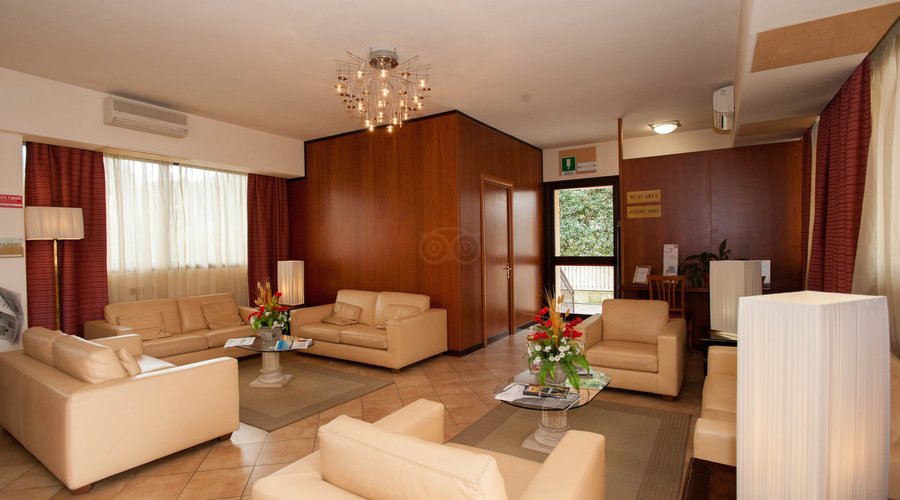 Lobby at the Hotel Cassia