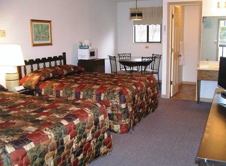 Hotels near russell springs deals ky