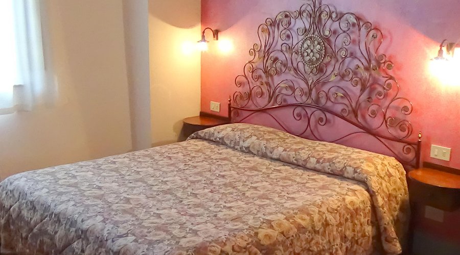 Vigneto double bedroom