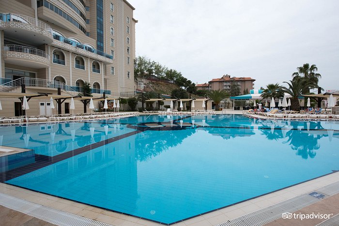 The Pool at the Hotel Sultan of Side