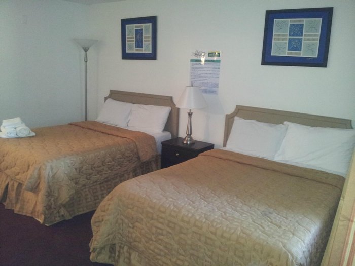 THE AMERICA'S HOSPITALITY INN - Motel Reviews (Niagara Falls, Ontario)