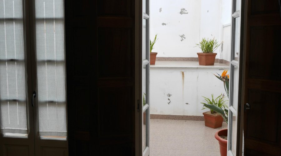 Room Courtyard