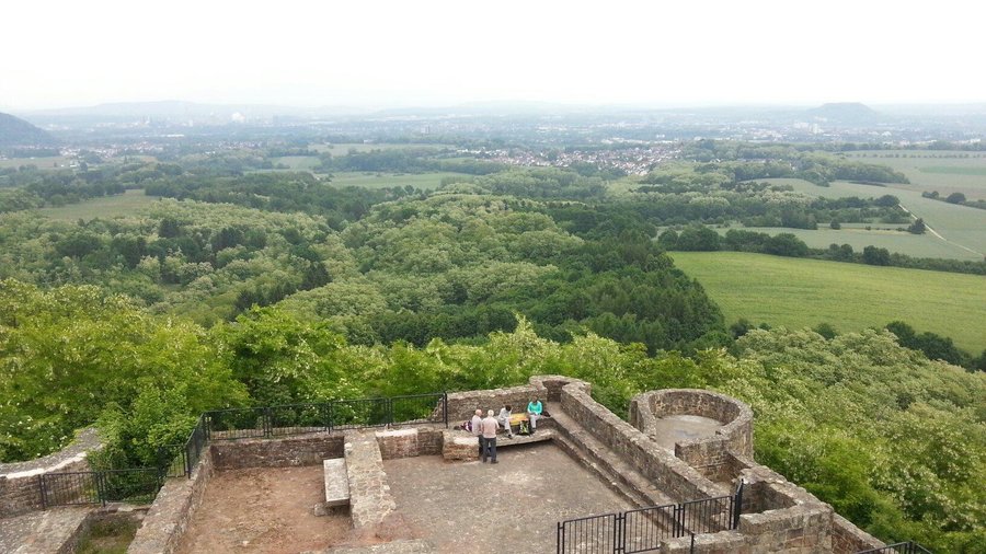 Super Burg Ruinen. Super schön für Picknick.