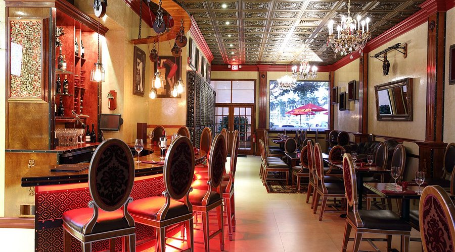 Angry Moon Cafe Palm Beach Gardens: A Cozy Coffee Retreat