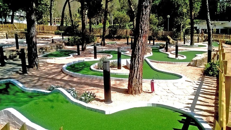 Camping Santa elena mini golf Costa Brava Mareme
