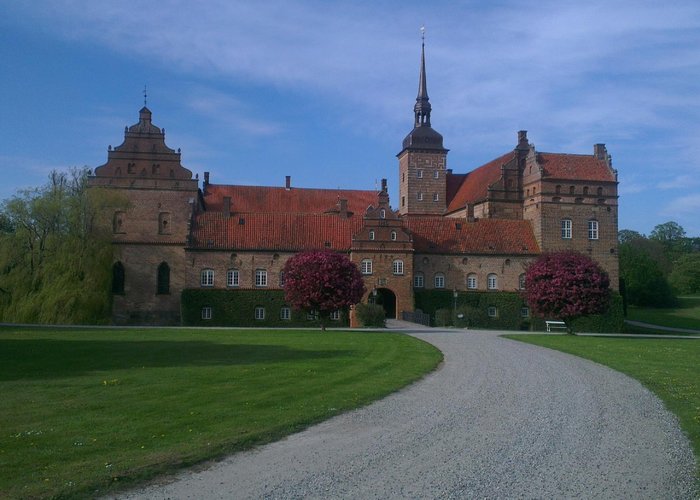Holckenhavn Slot