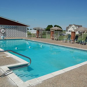 Our seasonal, heated outdoor pool allow's you to enjoy Galena's sunshine and the beautiful view.