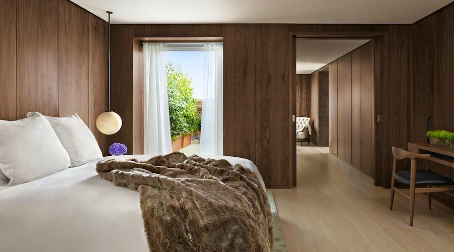 Penthouse Room