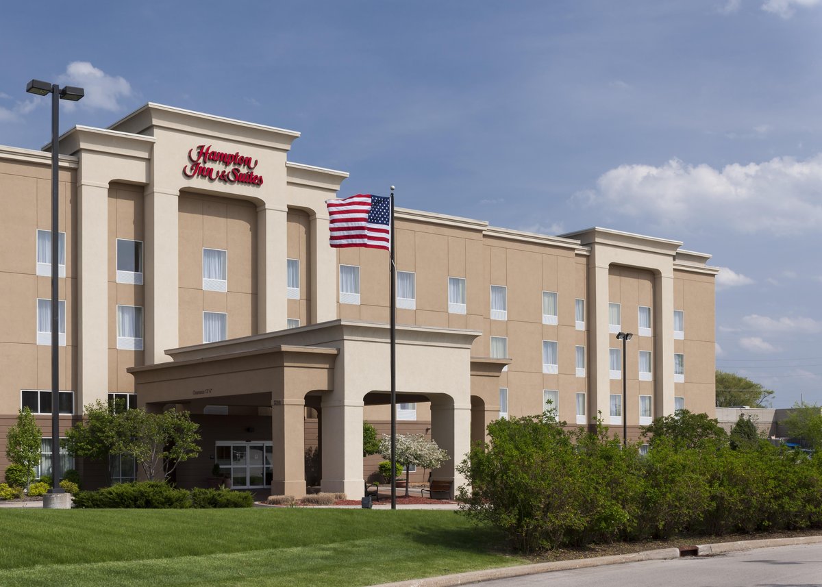 HAMPTON INN & SUITES DAVENPORT - Updated 2022 Prices & Hotel Reviews (IA)