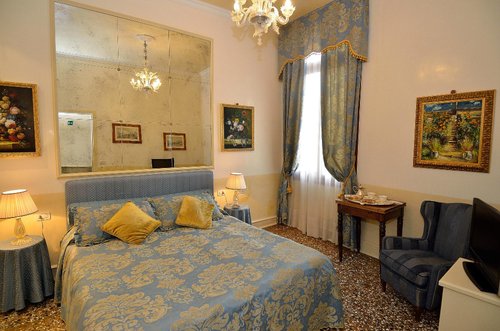 PALAZZO ODONI - Updated 2024 Prices & Inn Reviews (Venice, Italy)