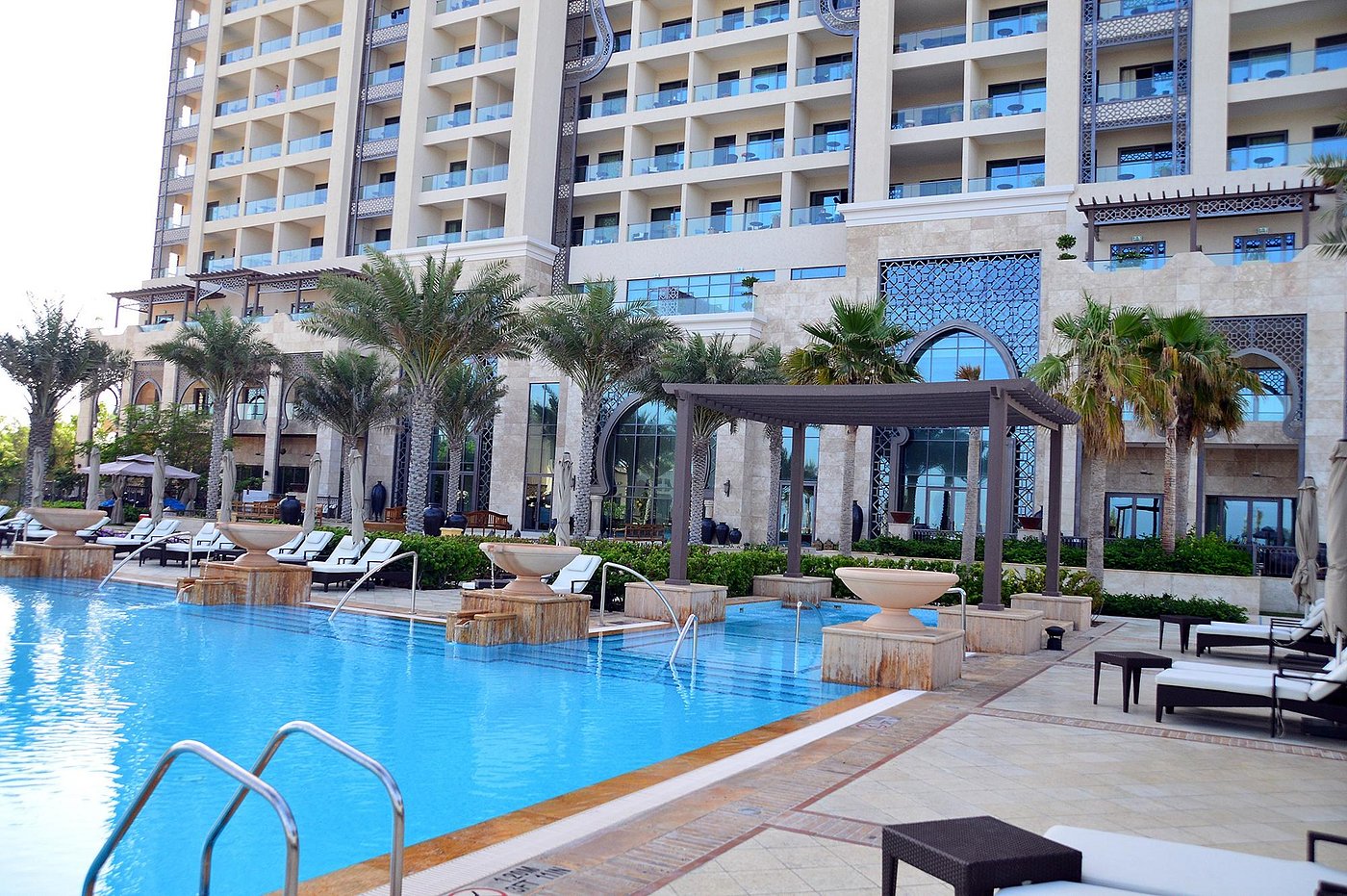 Аджман сарай лакшери. Аджман сарай лакшери коллекшн. Ajman Hotel ОАЭ Аджман. Ajman Saray, a Luxury collection Hotel & Resort 5*.