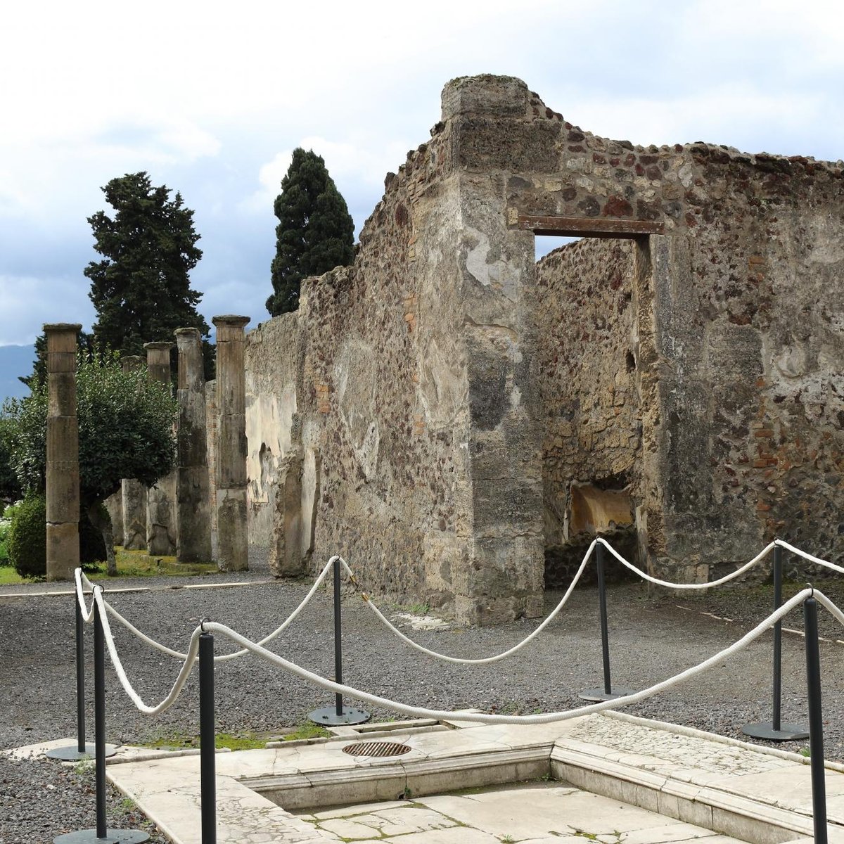 Domus Cornelia, Pompeii