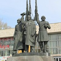 Доблестным защитникам Советского Севера