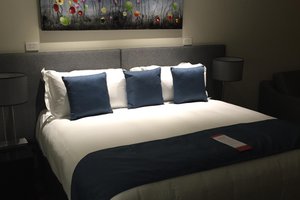 Room & Suite